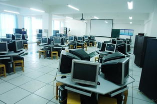 長沙計(jì)算機(jī)網(wǎng)絡(luò)技術(shù)專業(yè)及電子計(jì)算機(jī)與電子技術(shù)信息服務(wù)專業(yè)解析